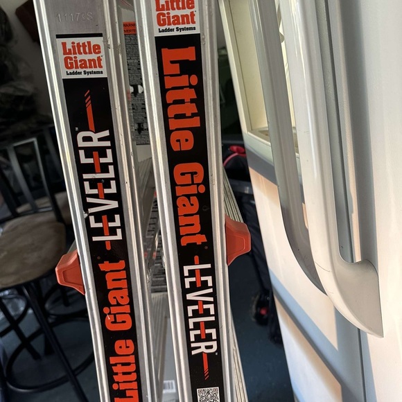 Little Giant Velocity 17 ft. H Aluminum Telescoping Multi-Position Ladder - Picture 3 of 3